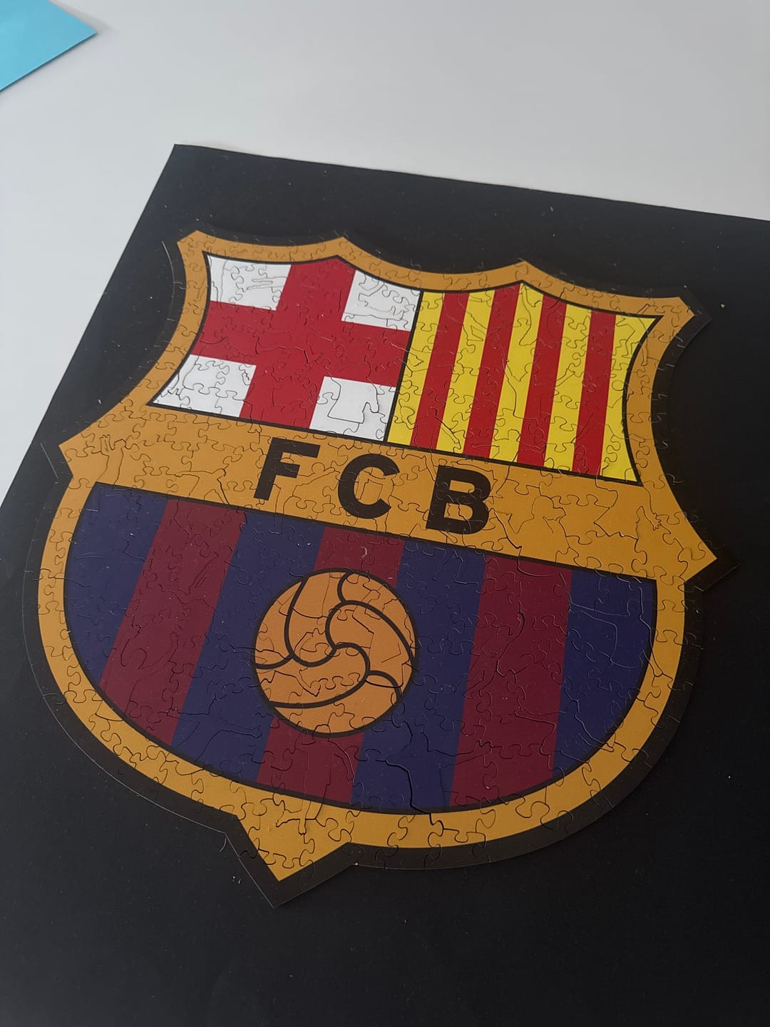 Customer photo review of FC Barcelona® Logo - Puzzle de Madera