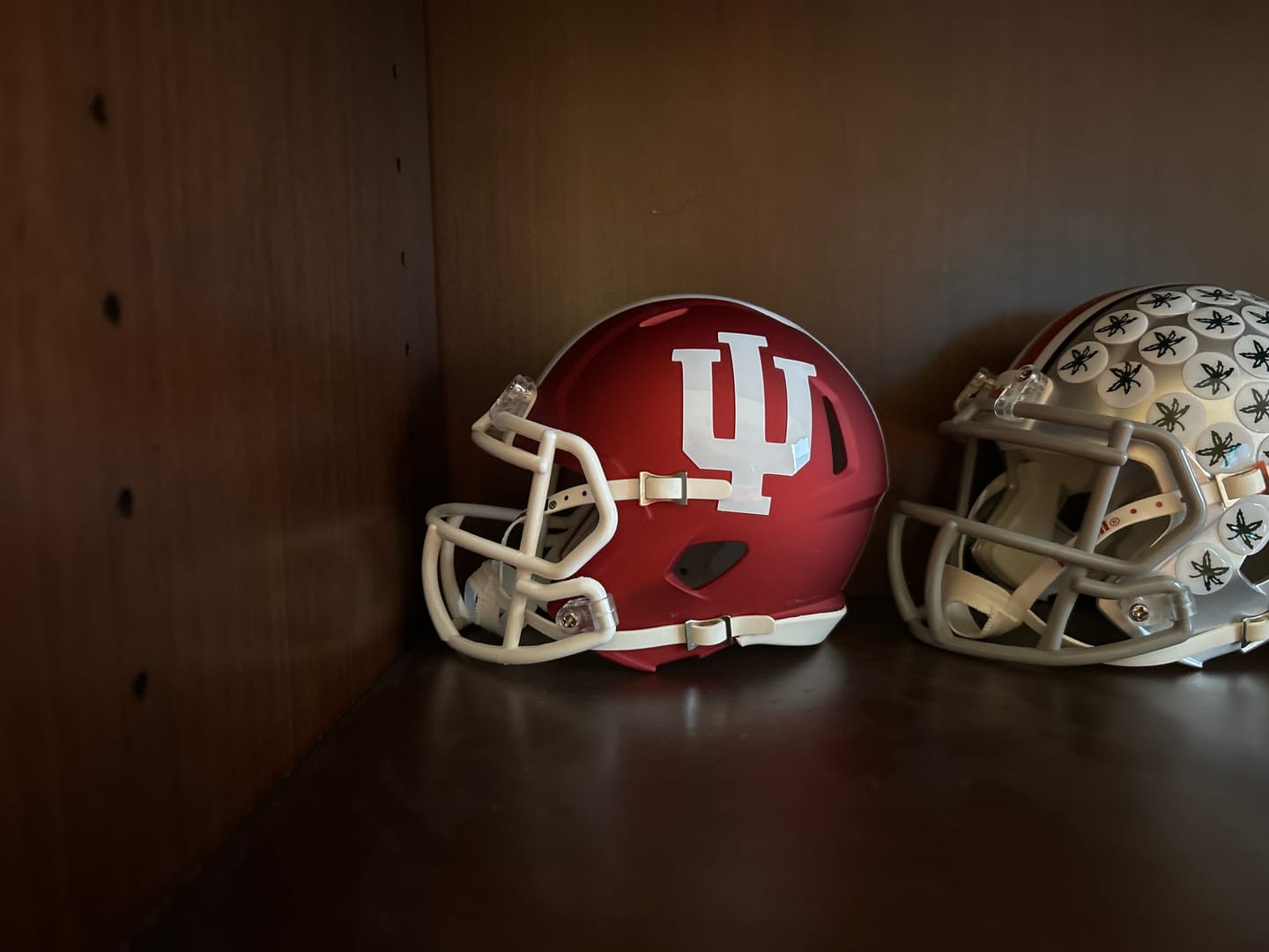 Customer photo review of Indiana Hoosiers Riddell Speed Mini Helmet - Anodized Crimson
