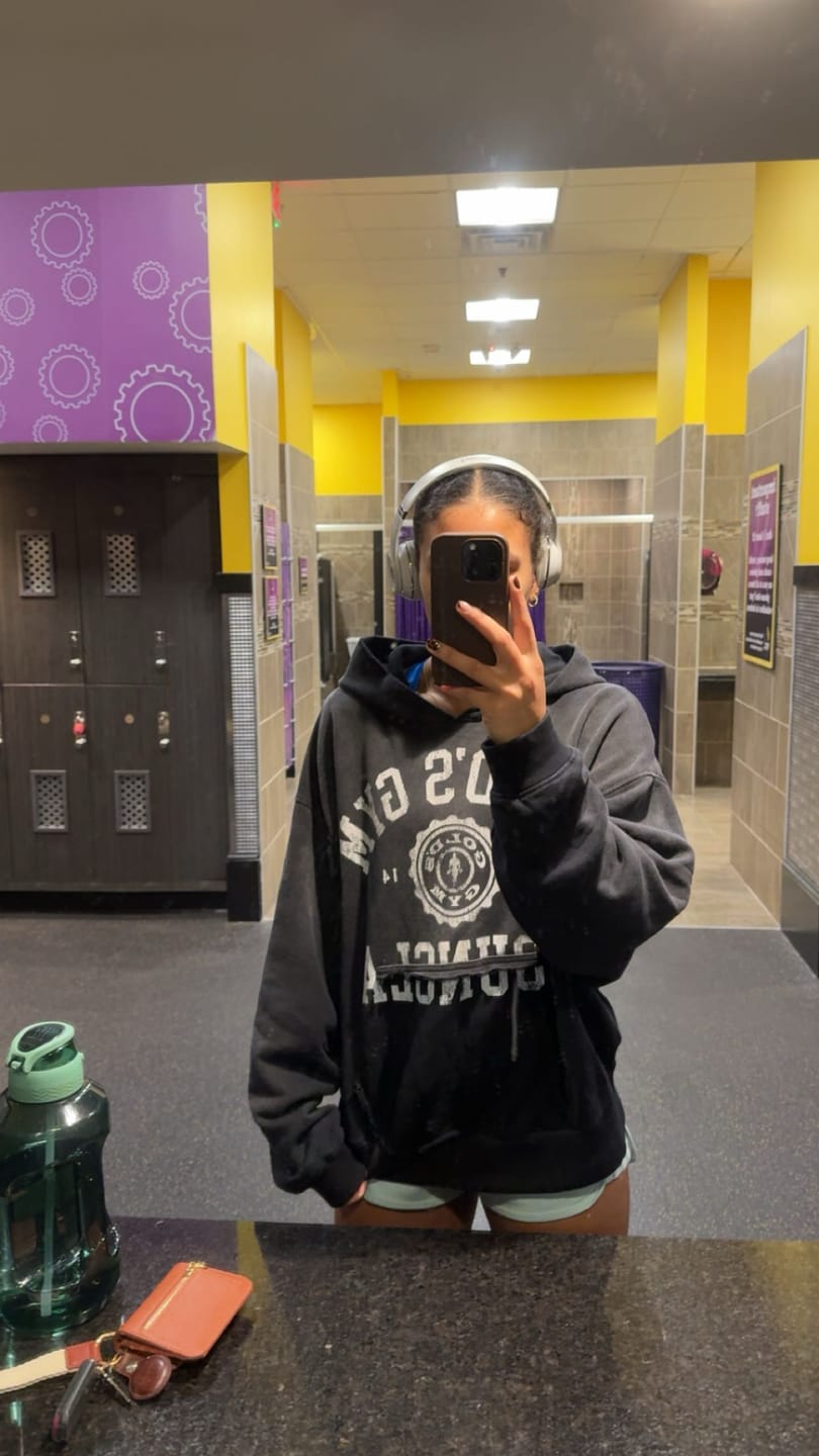 Customer photo review of 5167 - Gold's Iron Legacy Crest Hoodies