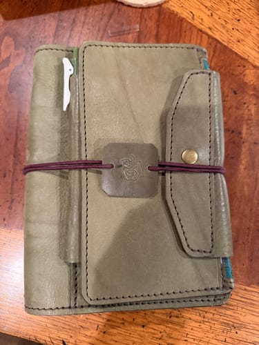 Customer photo review of ApplePig Mix Traveler's Notebook
