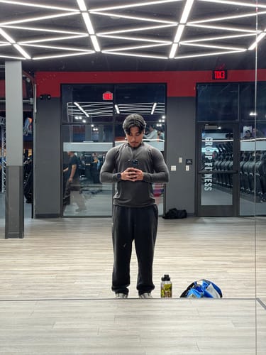 Customer photo review of Fitted Performance Quarter Zip