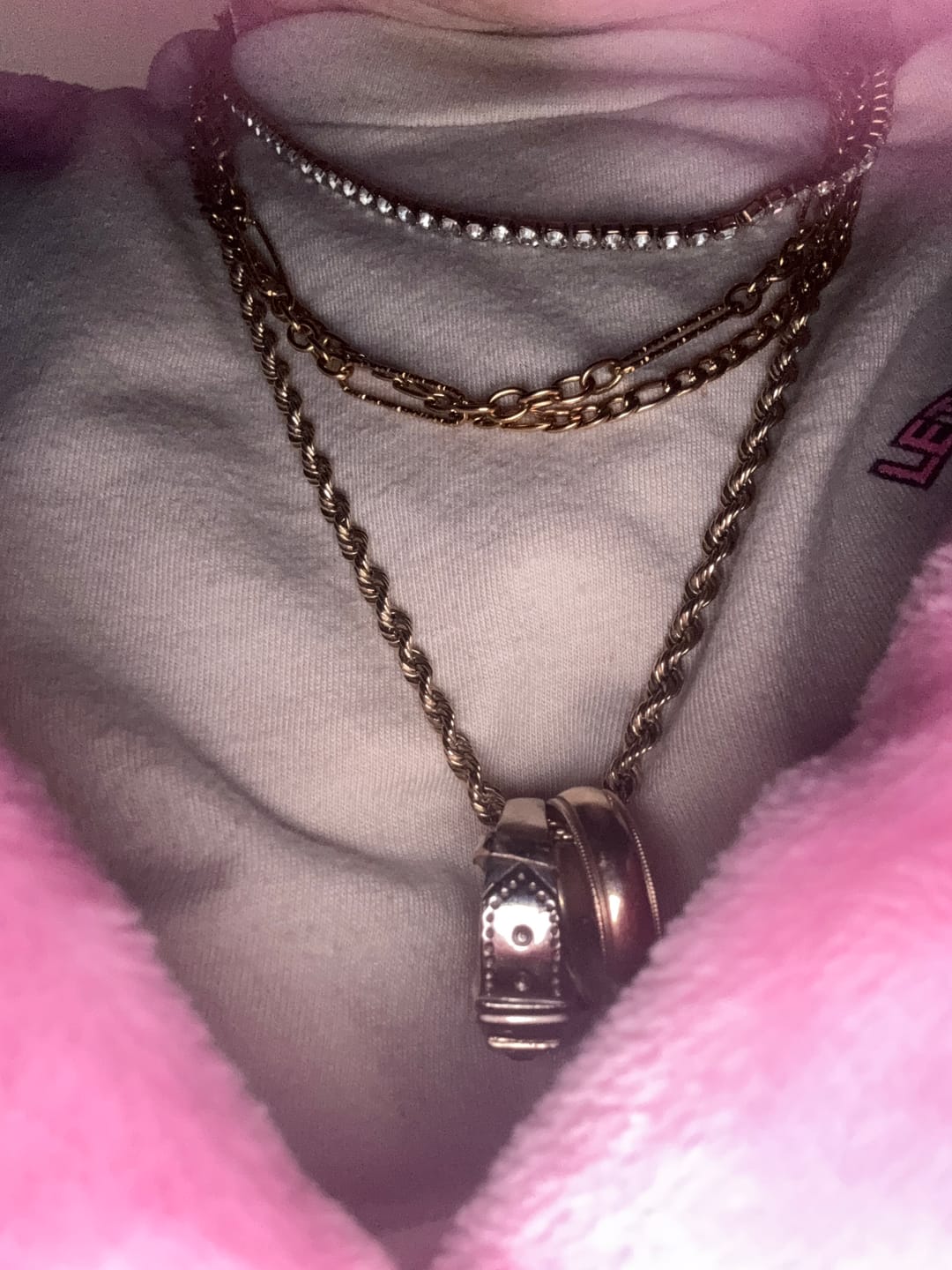 Customer photo review of Dubai Hills Necklace (Bundle)