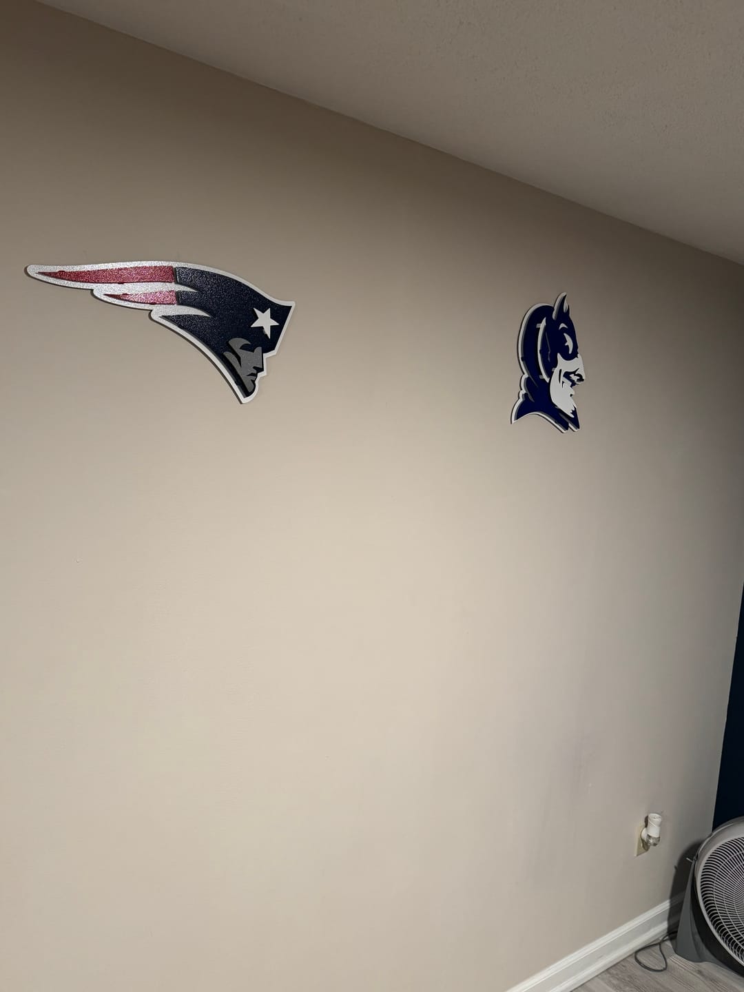 Customer photo review of Duke Blue Devil Mascot 3D Vintage Metal Wall Art