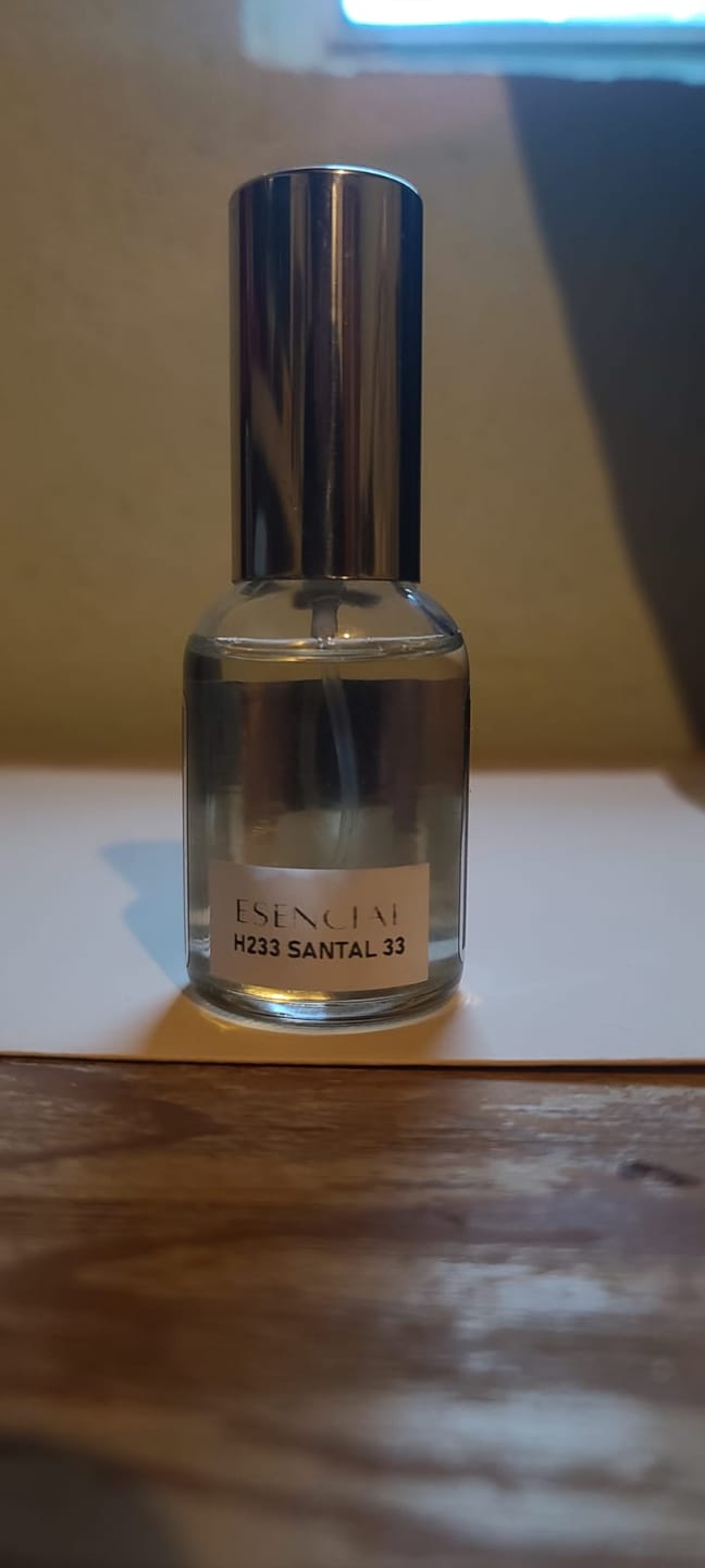 Customer photo review of H233 Inspirado en: Santal 33 - Le Labo