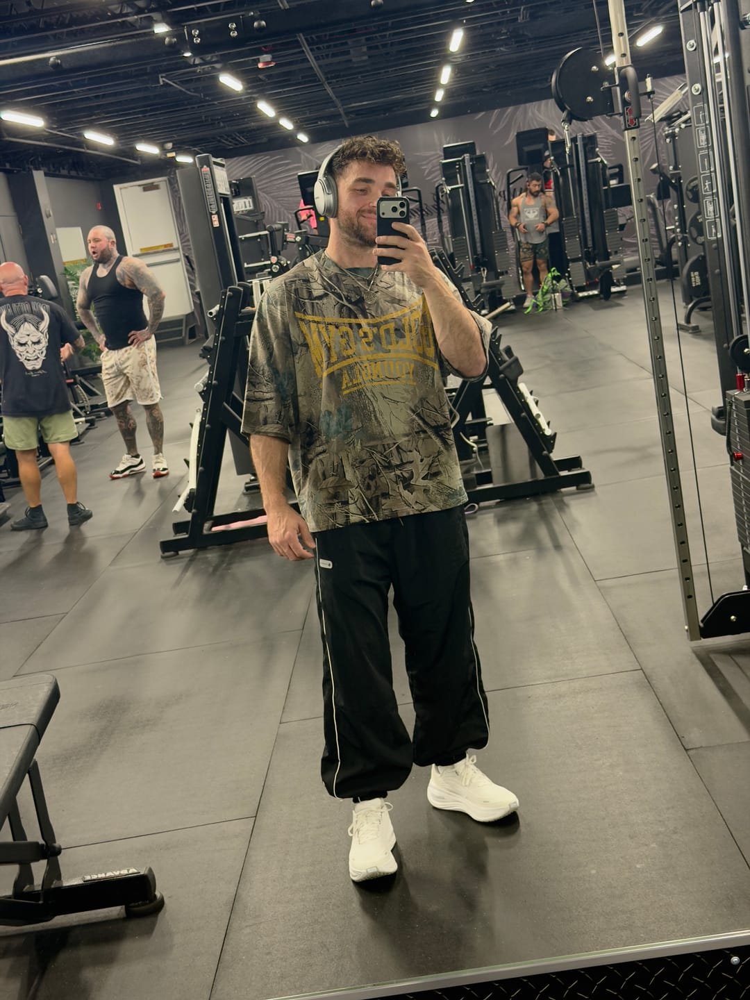 Customer photo review of 2091 - Retro Cuffed Joggers