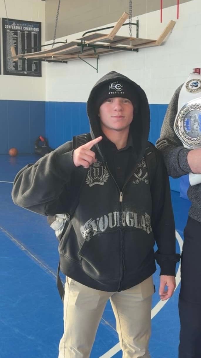 Customer photo review of 5222 - Ghost Zip-ups