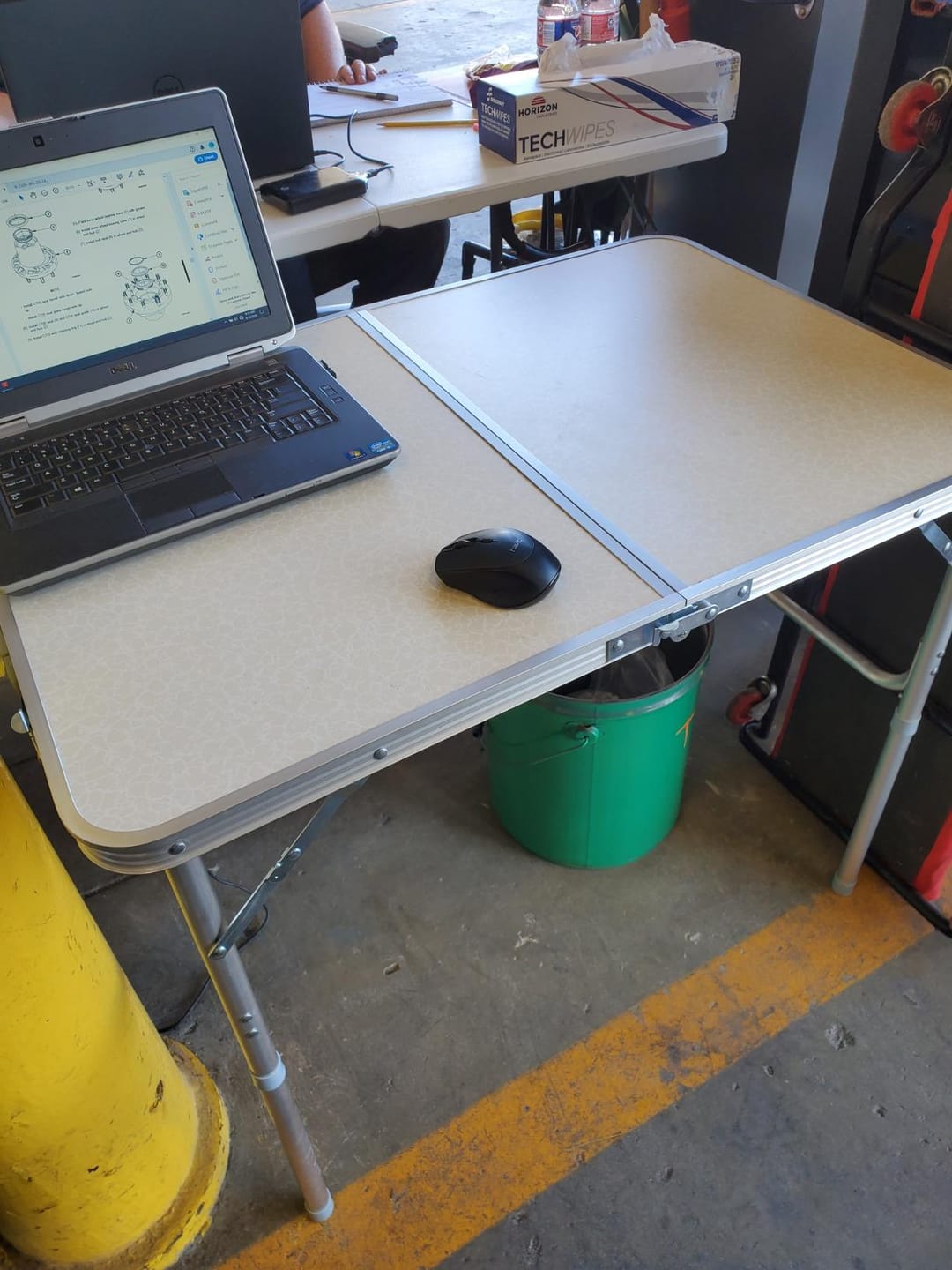 Customer photo review of Klappbarer Campingtisch Höhenverstellbar – Alu Koffertisch