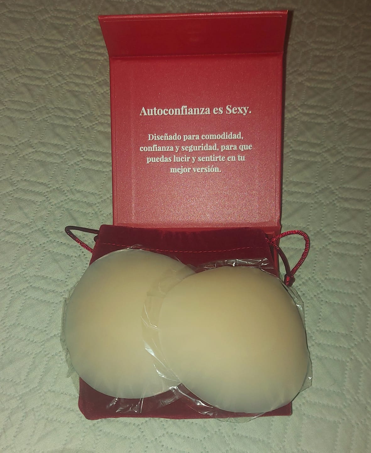 Customer photo review of Pezoneras Círculos con Adhesivo