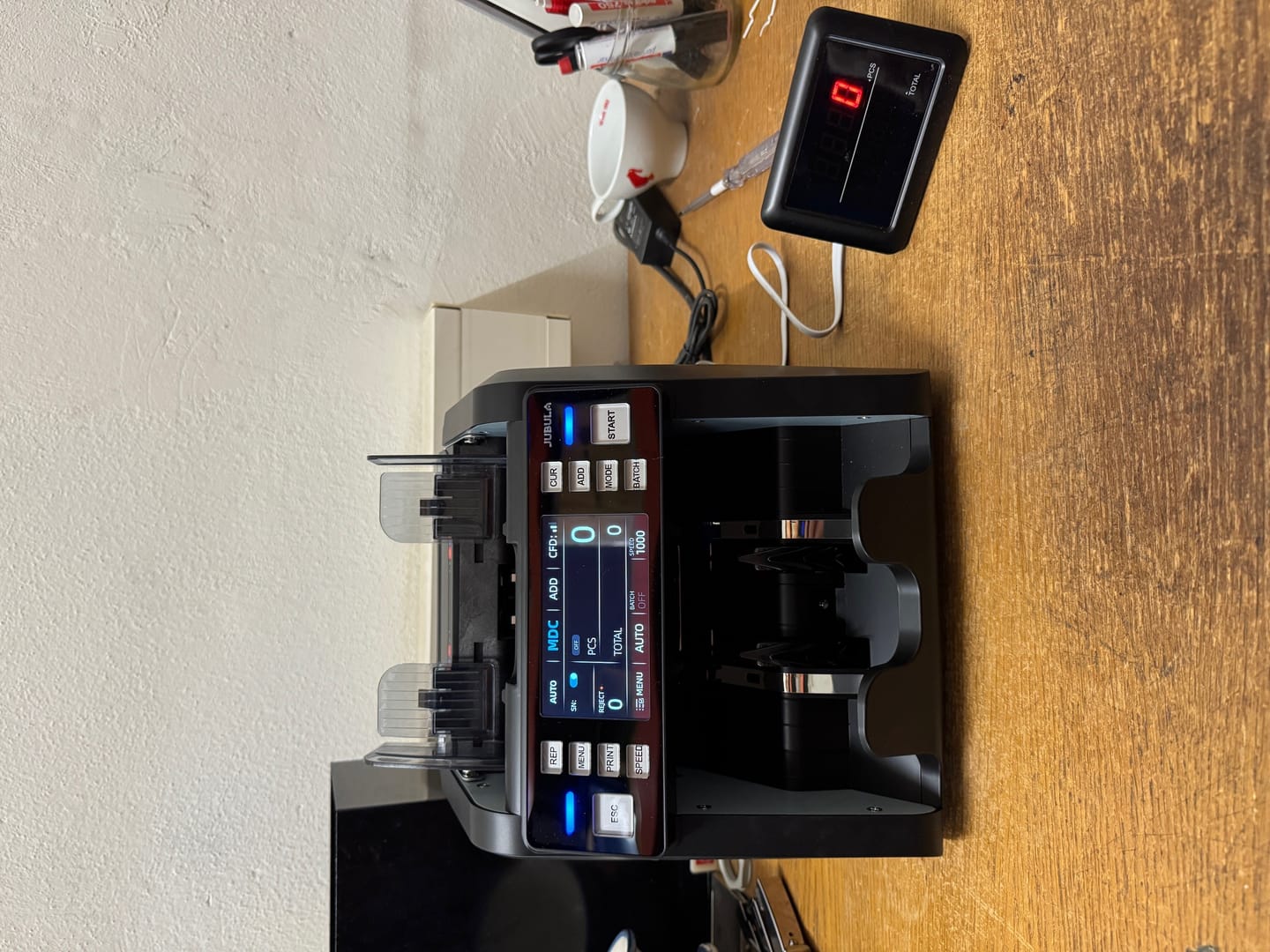Customer photo review of Jubula MV-500 Banknote Value Counter