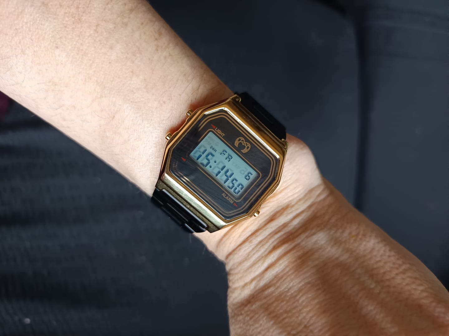 Customer photo review of Reloj Digital Vintage ~ BlackGold