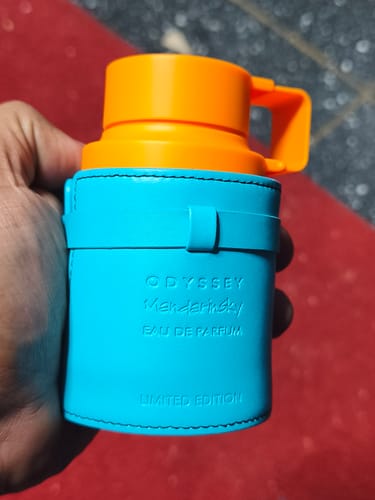 Reseña con foto de un cliente sobre Perfume Armaf Odyssey Mandarin Sky EDP