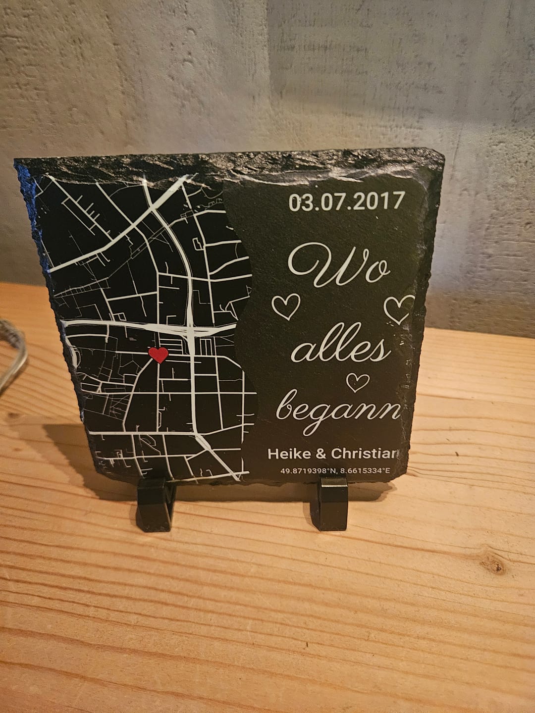 Customer photo review of Wo alles begann - Personalisierte Schieferplatte (15x15)