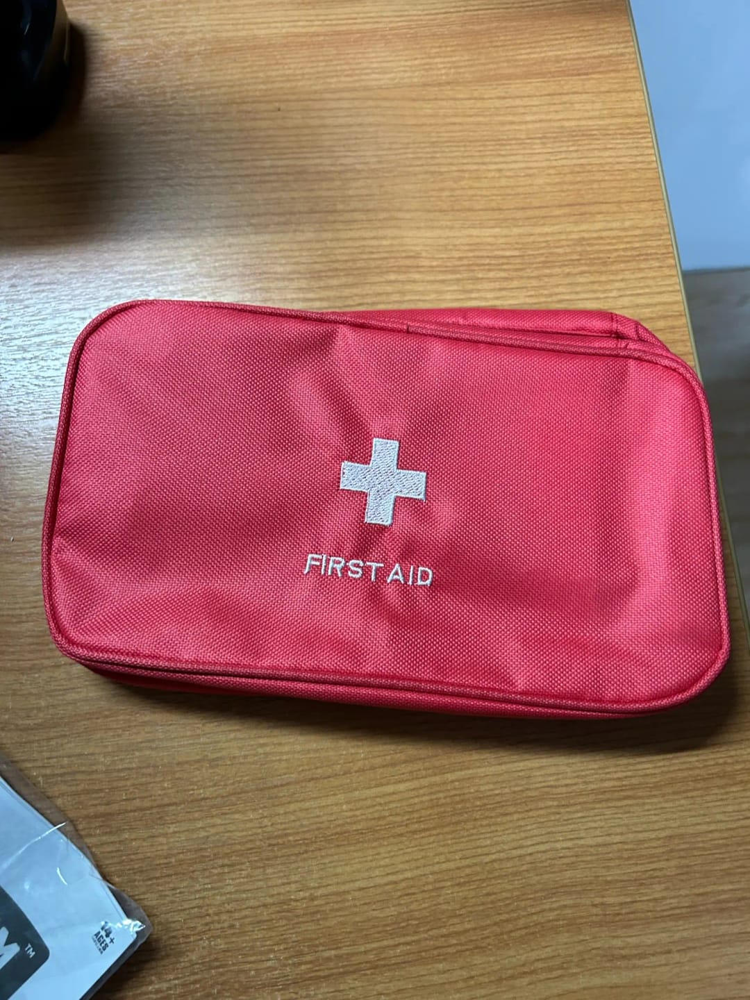 Customer photo review of Trousse à Pharmacie de Voyage First Aid Bag