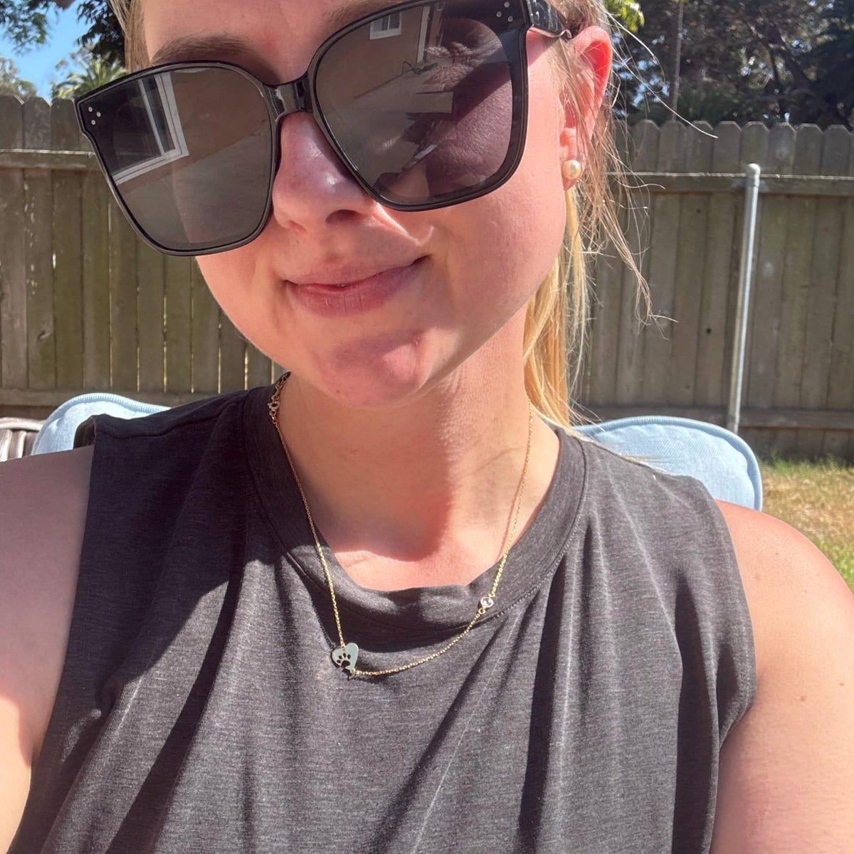 Customer photo review of Collana personalizzata con zampa, cuore e nome