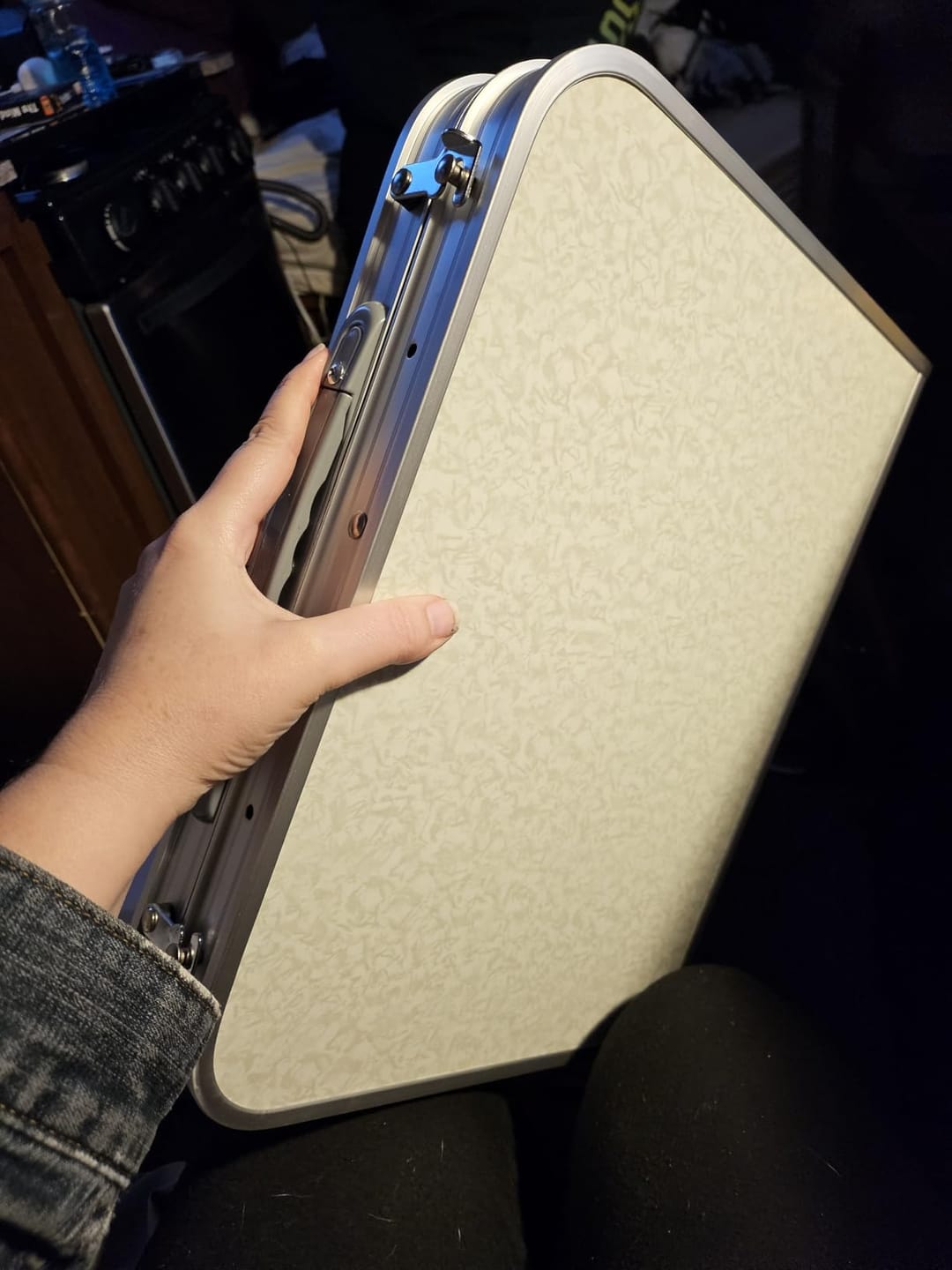 Customer photo review of Klappbarer Campingtisch Höhenverstellbar – Alu Koffertisch