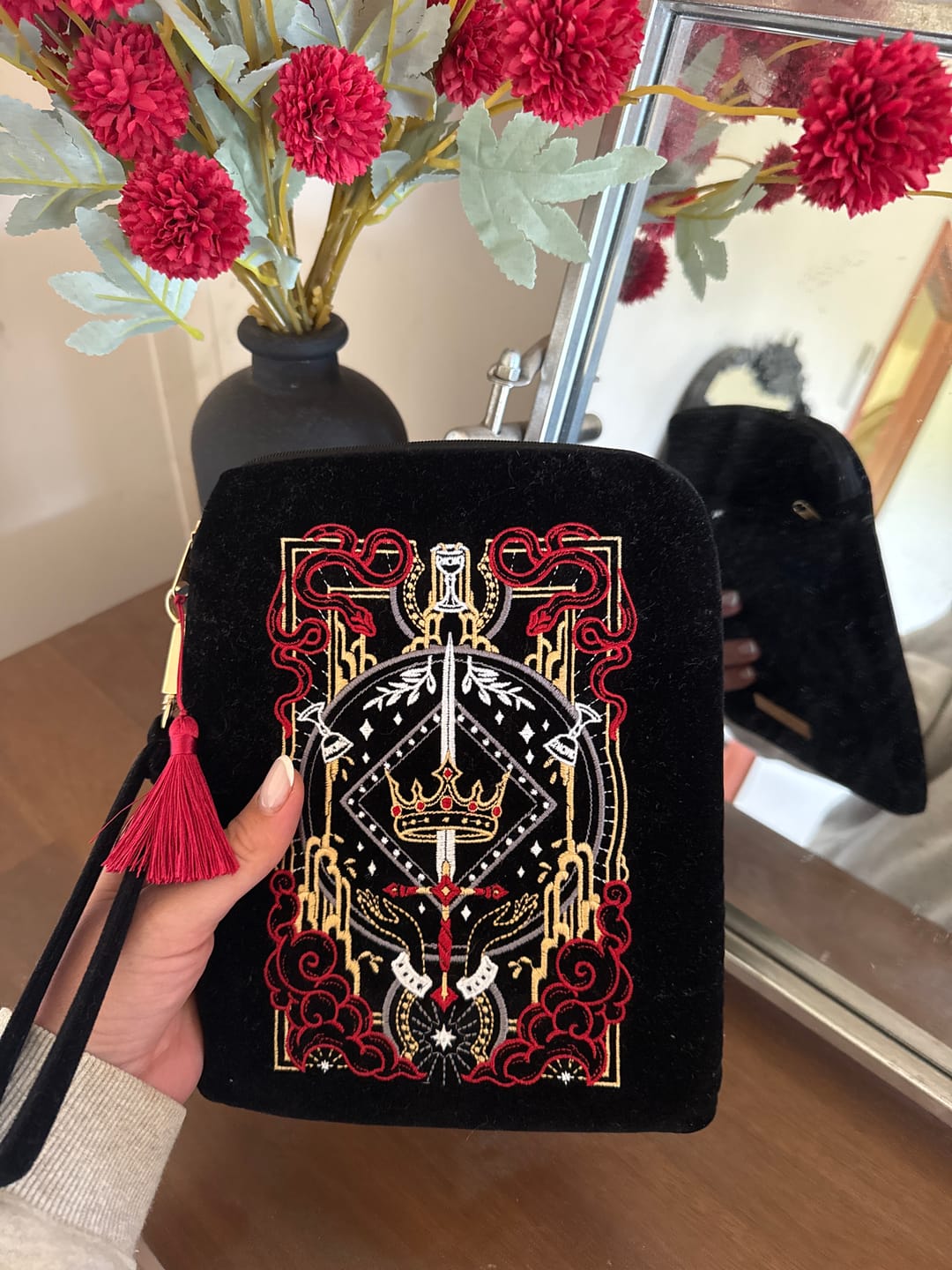 Customer photo review of Serpents & Swords E-Reader Sleeve - Black