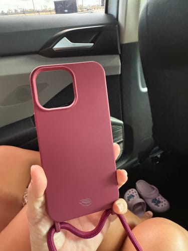 Avaliação com foto de um cliente sobre Odara | Bordô