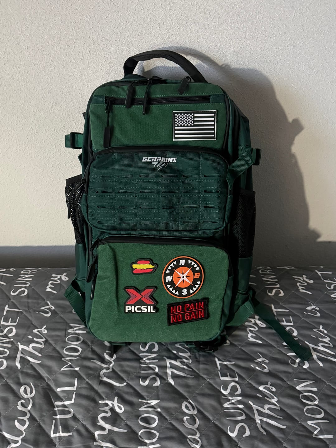 Customer photo review of Mochila Pro Series 45L Dust Green