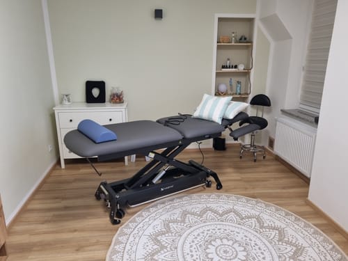 Customer photo review of Therapieliege Elektrisch Evero Cross X5 Ergo | 5-Segmente | Steuerrahmen | Grau-Schwarz | 3 Jahre Garantie