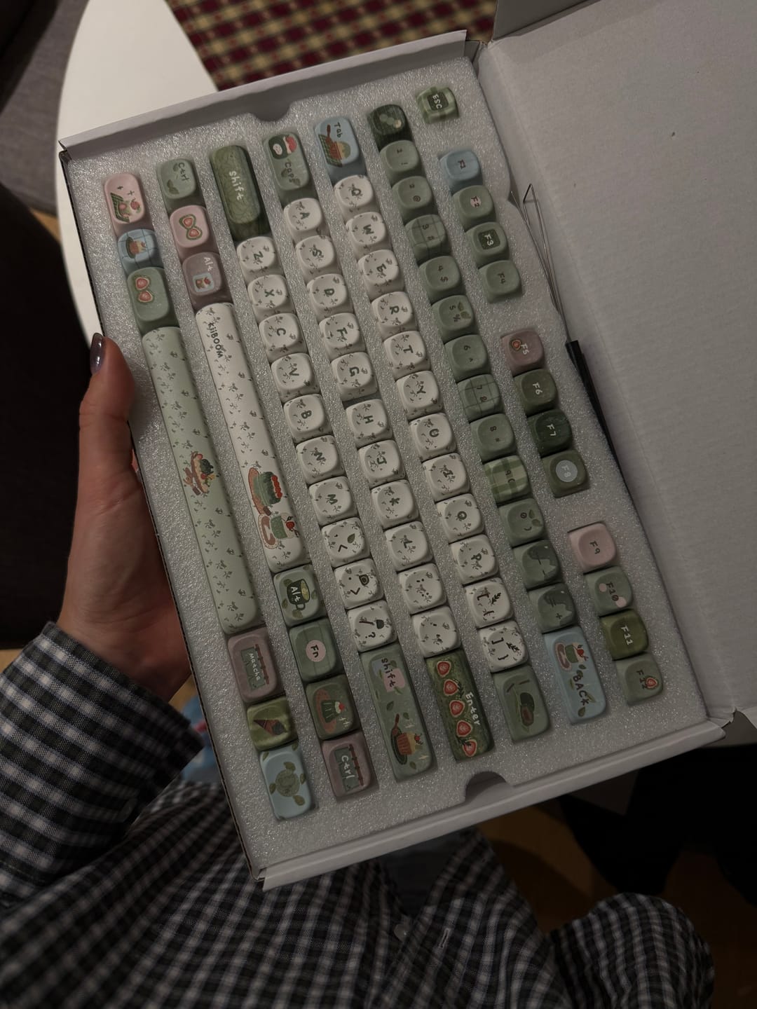 Customer photo review of KiiBOOM Sprout Picnic Keycap Set