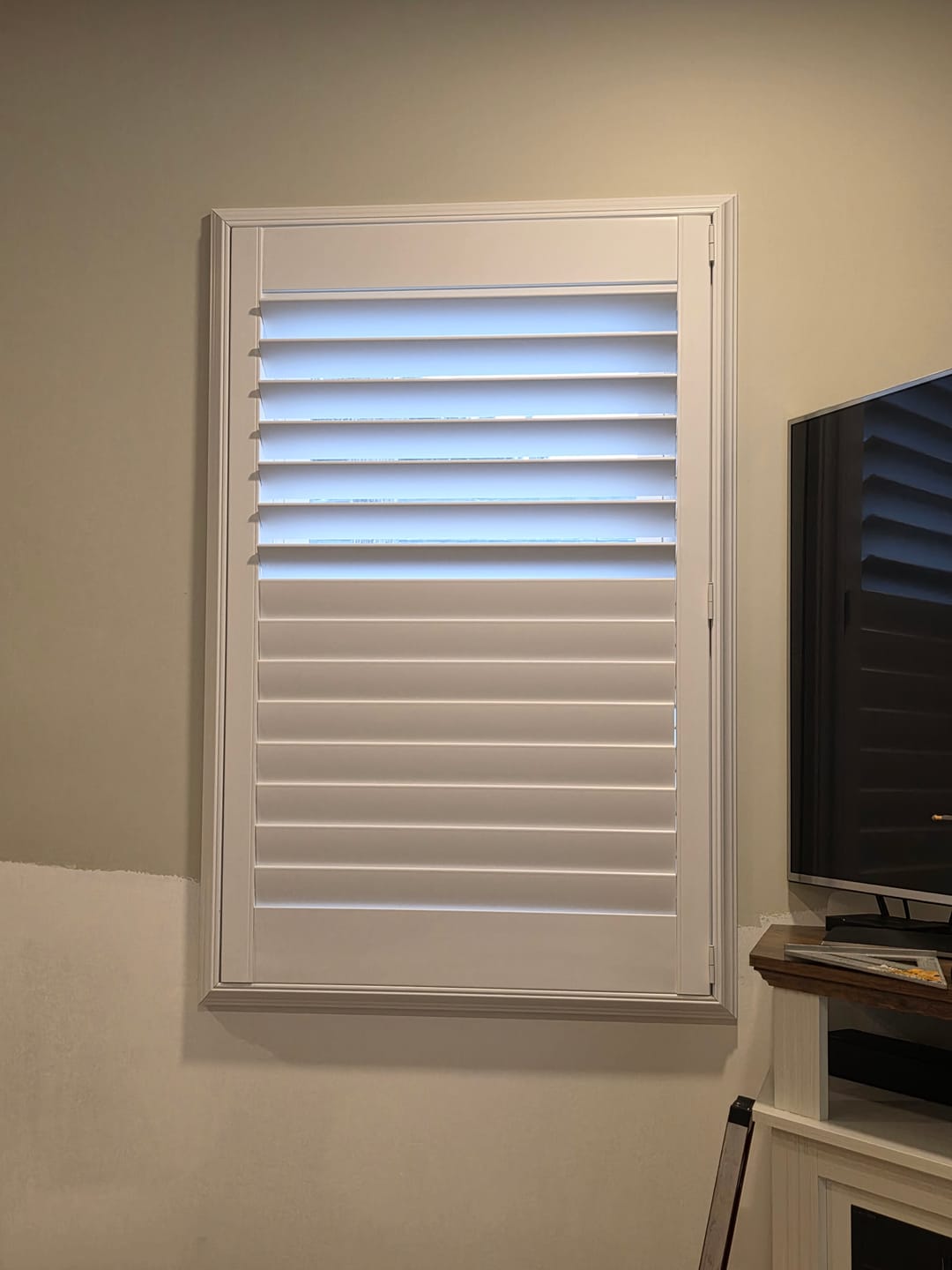 Customer photo review of Economy Polyresin Plantation Shutter