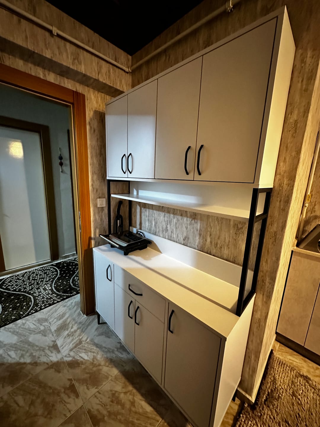 Customer photo review of Rani JE127 Çok Amaçlı Dolap 8 Kapaklı 1 Çekmeceli Kiler Mutfak Dolabı Beyaz