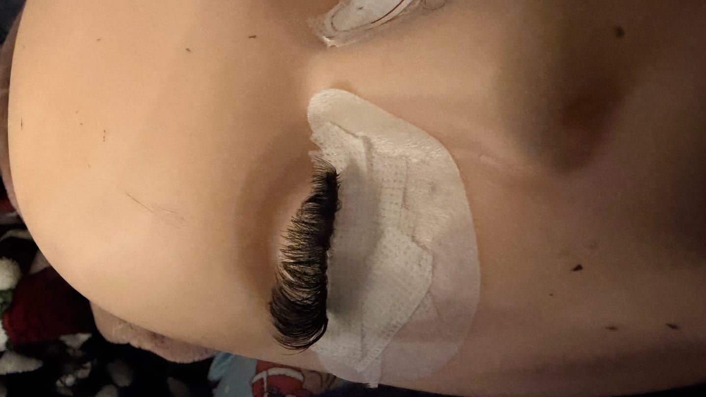 Customer photo review of Classic Lash Extensions 0.20mm