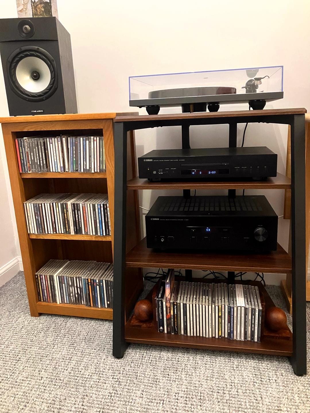 Customer photo review of Eiffel AS07 Record Player Stand