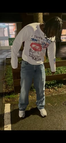 Customer photo review of Omirad Hand-Drawn Scribble Graphic Long Sleeve Tee