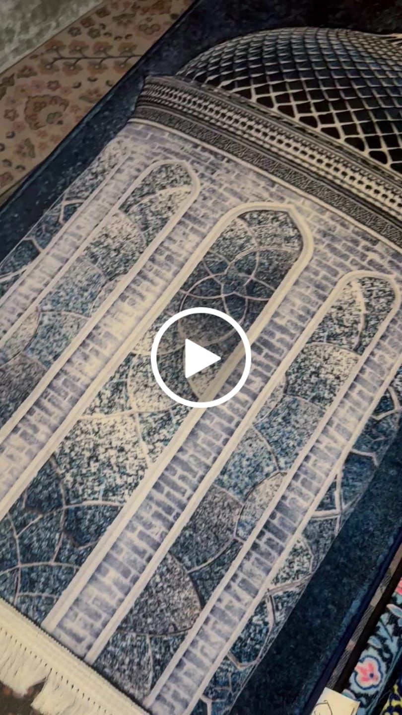 Customer video review of Crystal Dome  Padded Prayer Mat