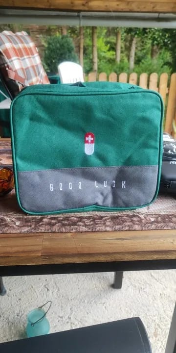 Customer photo review of Trousse Pharmacie Voyage Grande Taille