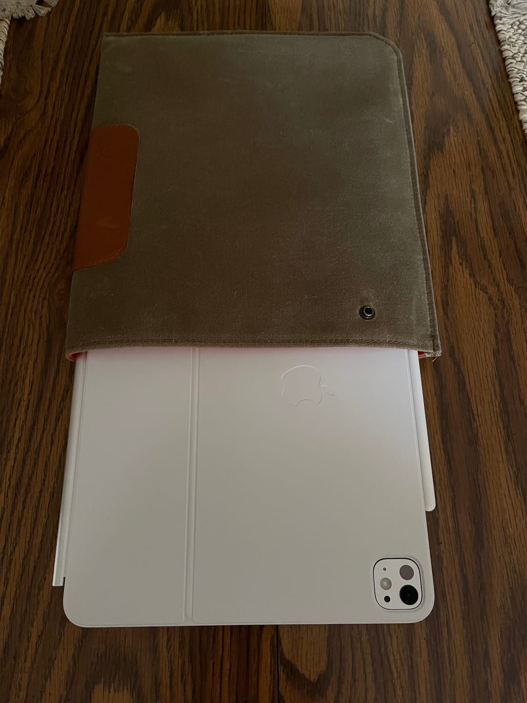 Customer photo review of Magic Keyboard Durable Sleeve