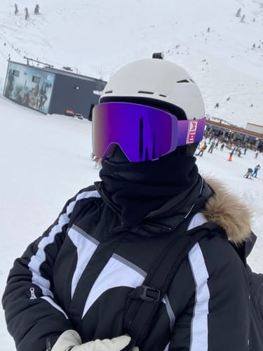 Customer photo review of REVO K724 Photochromic Flip-Up Magnetic Lens Ski Goggles