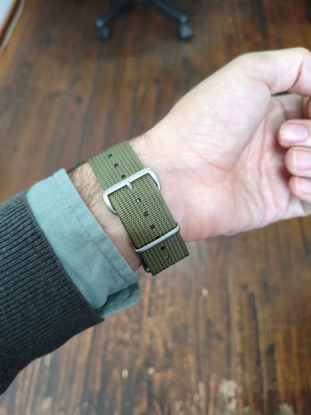 Customer photo review of Correa Nato Dando La Hora Verde