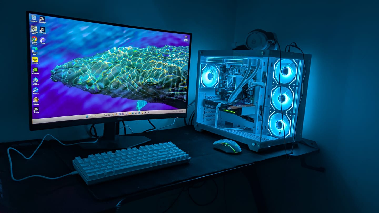 Customer photo review of Nemesis White - AMD Ryzen 5 7500F DDR5 16GB RAM Dual GeForce RTX 5060 8GB GDDR7 AI Ready T6-MS409