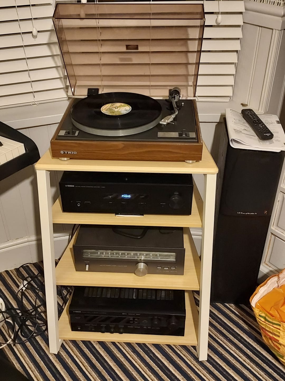 Customer photo review of Eiffel AS07 Record Player Stand