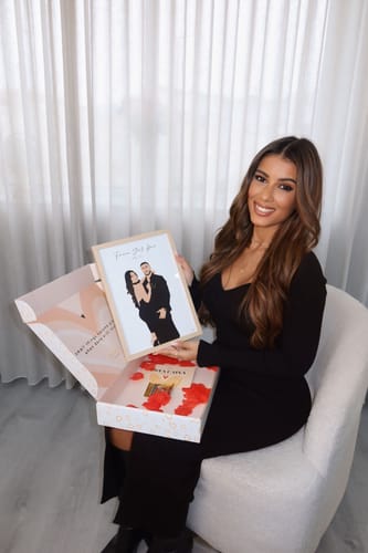 Customer photo review of Quadro Retrato Colorido Personalizado