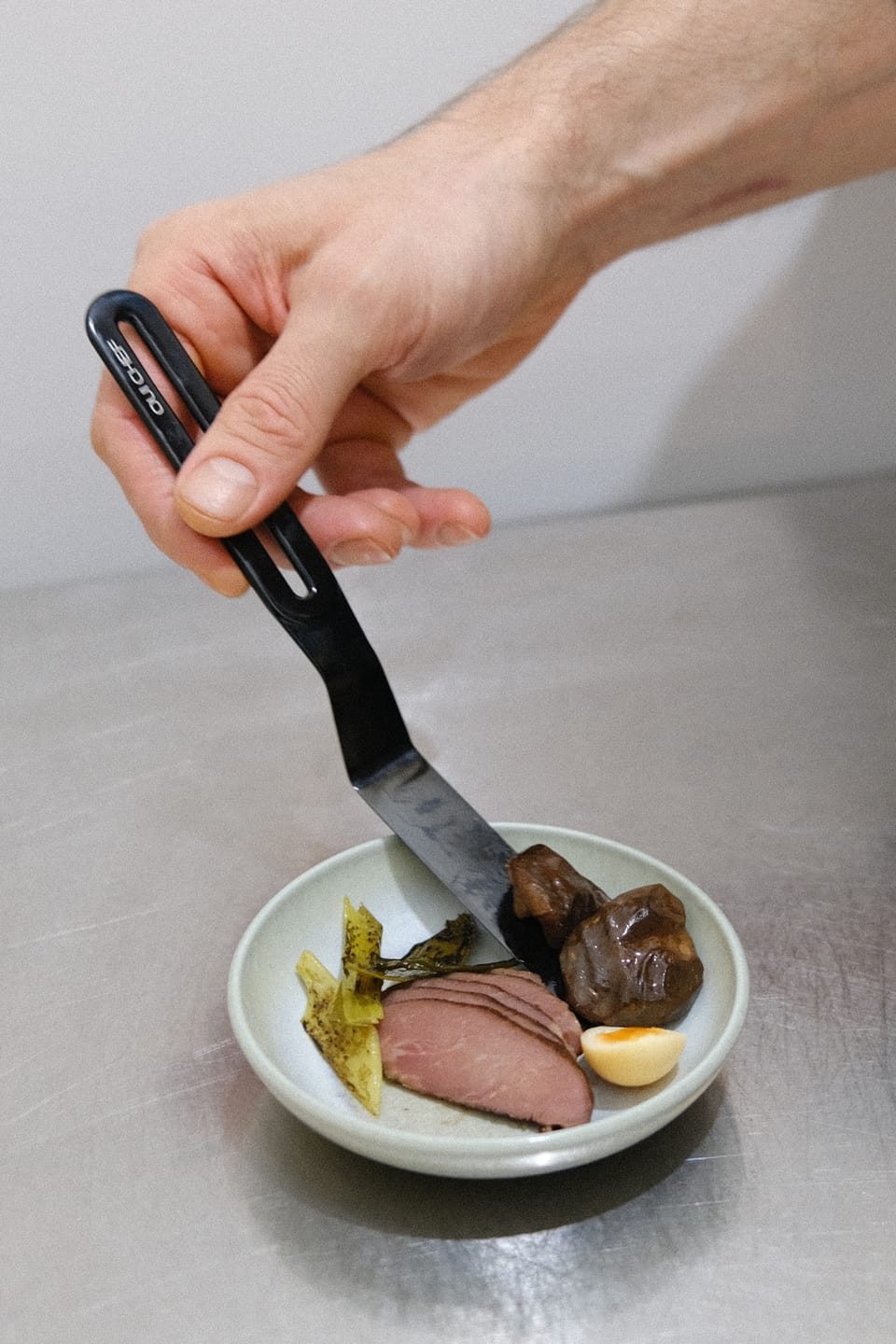 Customer photo review of LiftOff Chef's Palette Knife