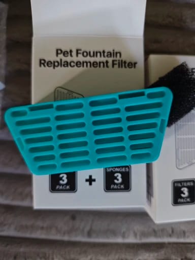 Customer photo review of ROJECO Water Fountain Replaceable Filter For 2.2L Wireless Cat Water Fountain