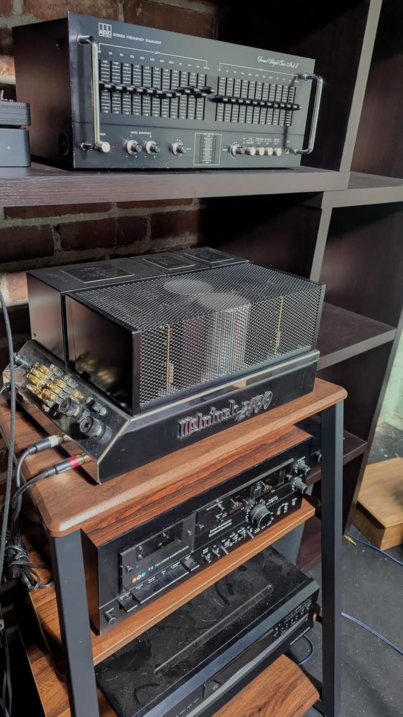 Customer photo review of Eiffel AS07 Record Player Stand