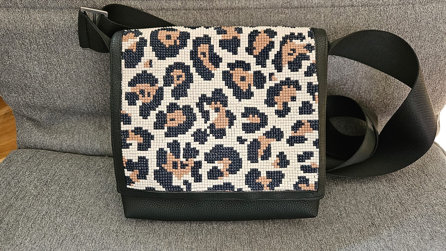 Customer photo review of Leo Love