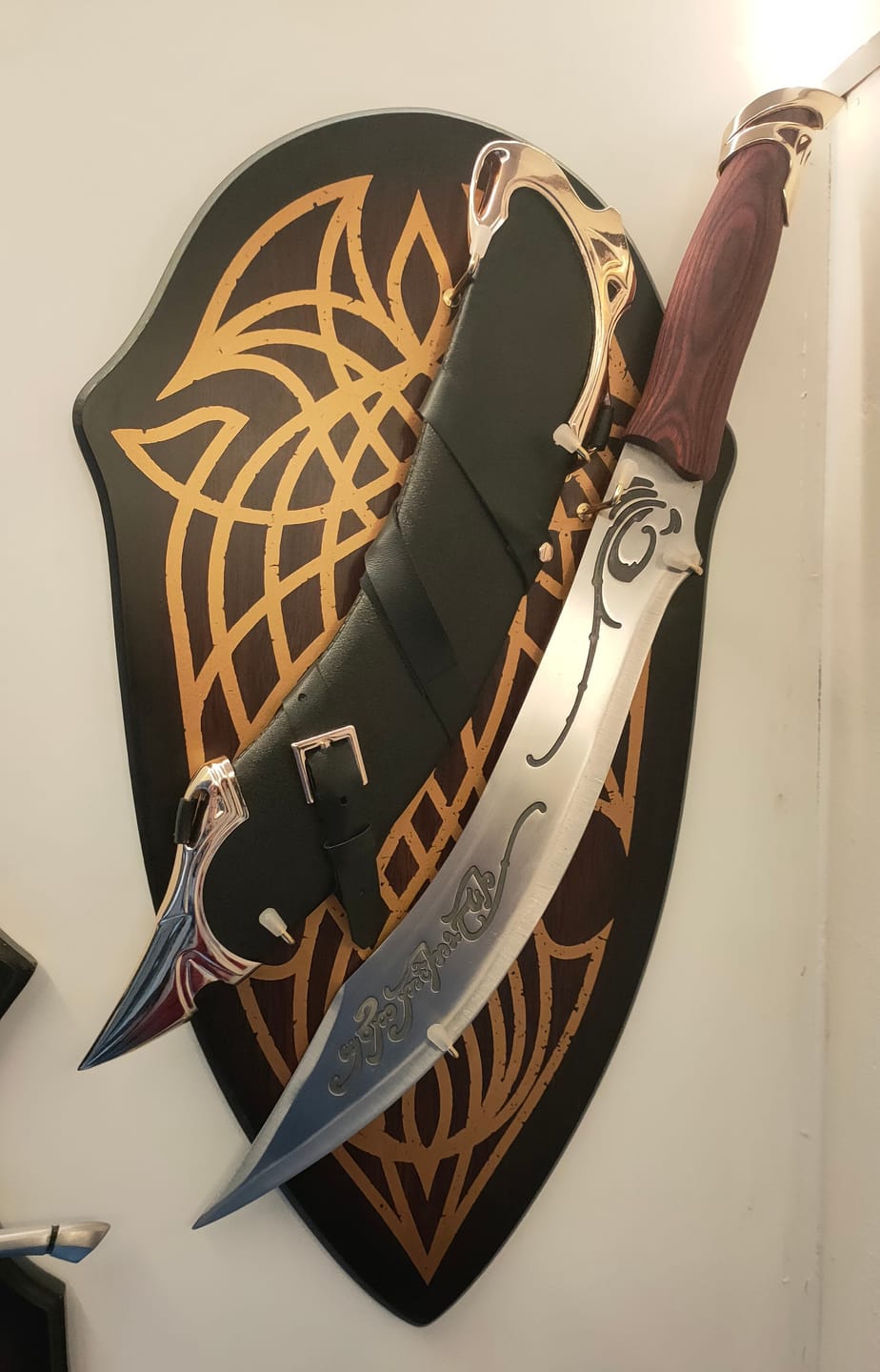 Customer photo review of The Lord Of The Rings - NEW AND IMPROVED Aragorn's Angrist Elven Knife