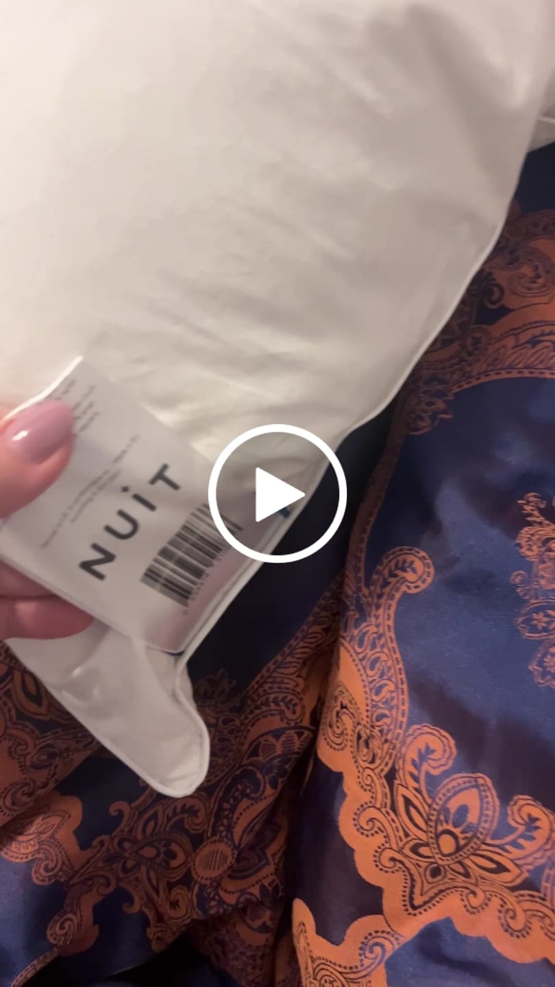 Customer video review of Pernă Plume Puf
