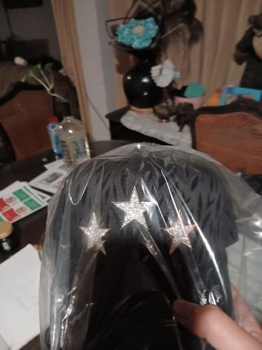 Customer photo review of Cubre-polvos "Barbas Hats"