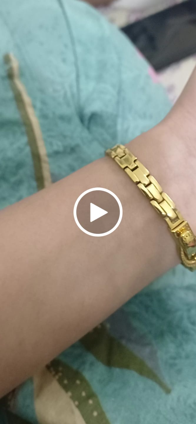 Customer video review of Rectangular Rhythm Link Bracelet