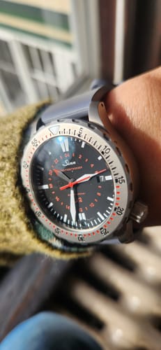 Customer photo review of W.O.E. FKM Rubber Watch Strap