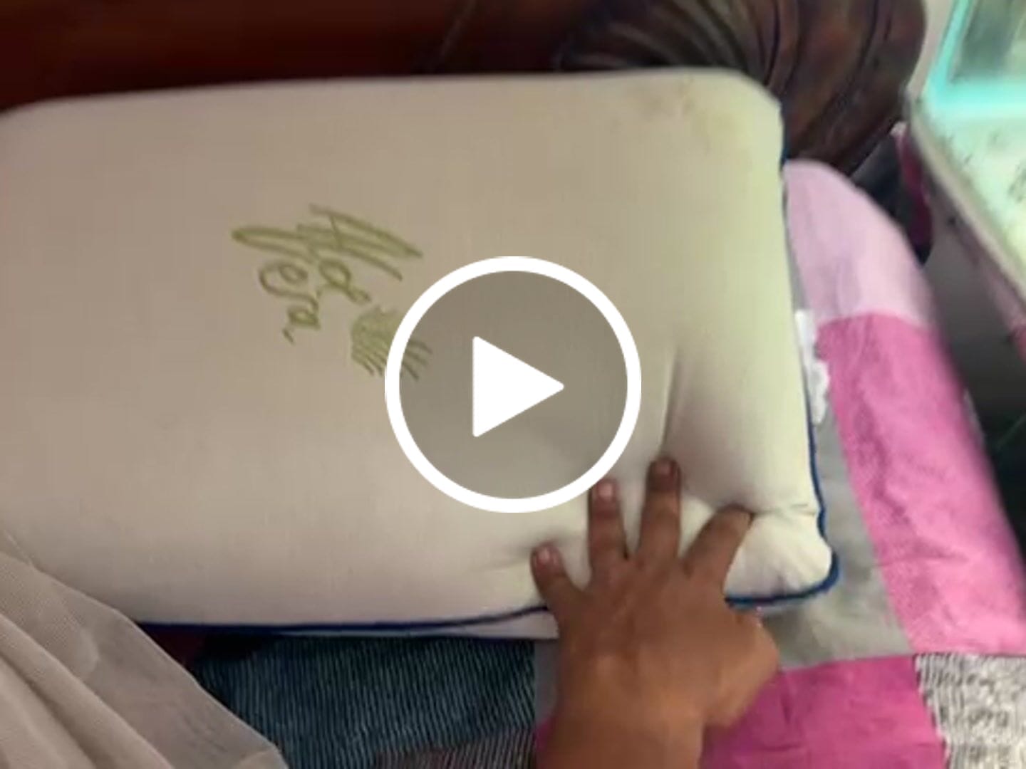 Customer video review of Flo Adjustable Pillow (Memory Foam)