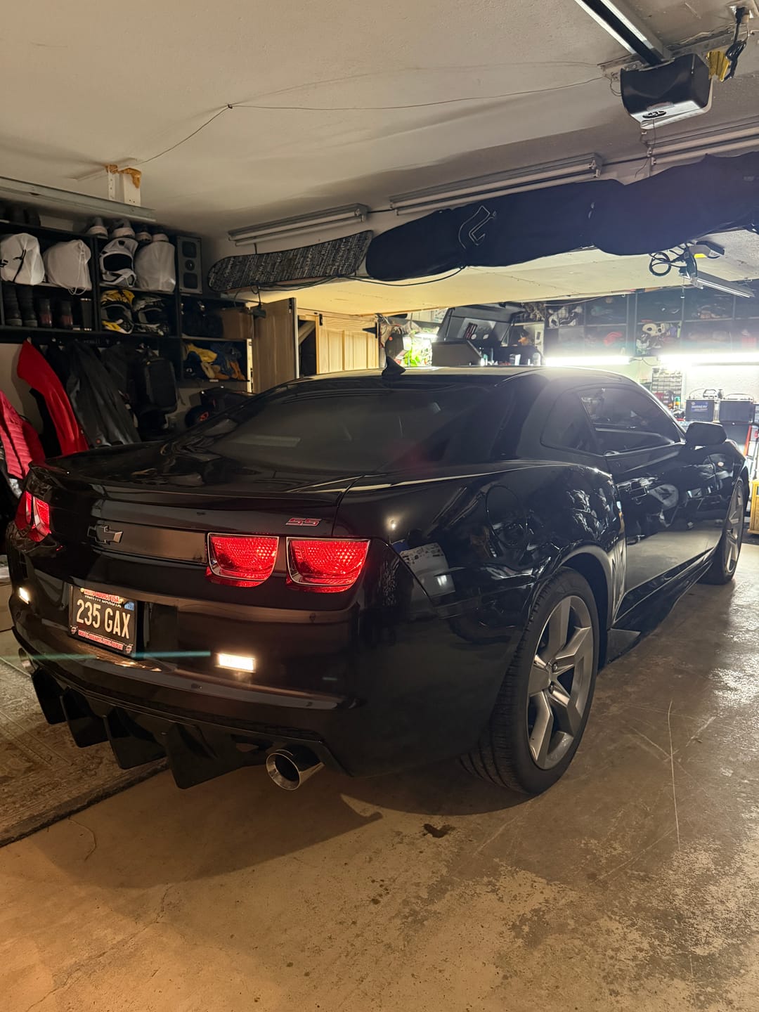 Customer photo review of 2010-2013 Chevy Camaro Evo Style Shark Fins Rear Diffuser Quad/Single Tips