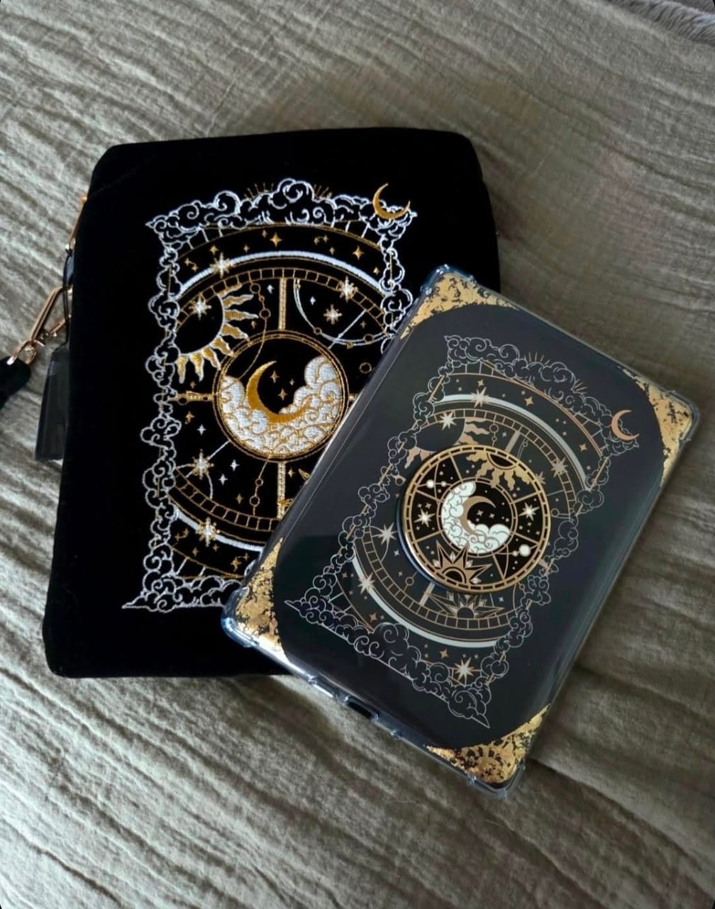 Customer photo review of Otherworldly E-Reader Sticker Insert - Black