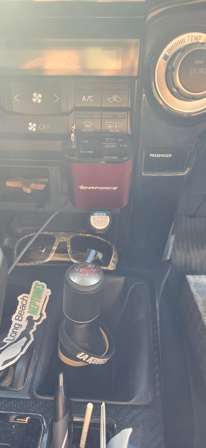 Customer photo review of 4 in 1 Car Charging Port